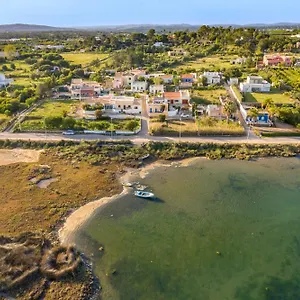 Luazinha - Lovingly Renovated Fisherman's Ferienhaus
